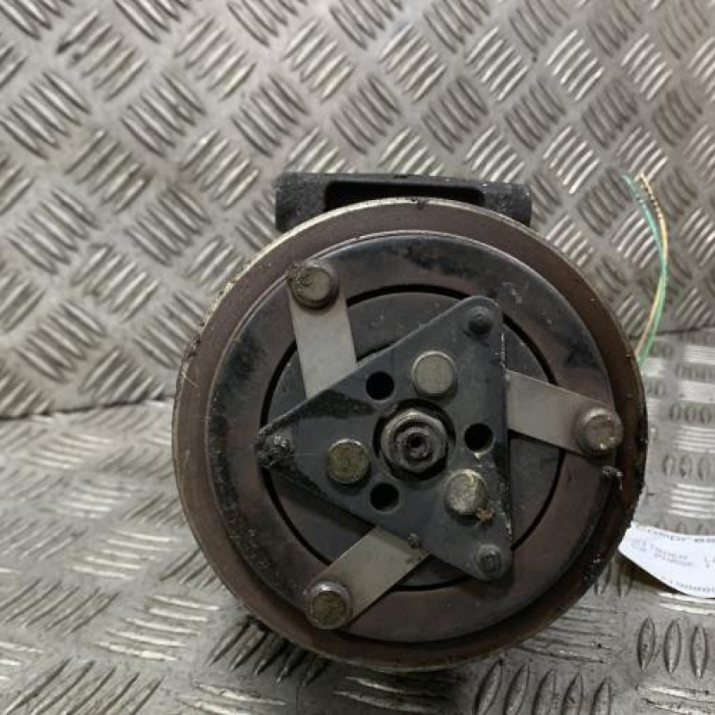 Compresseur clim CITROEN C2 Photo n°4