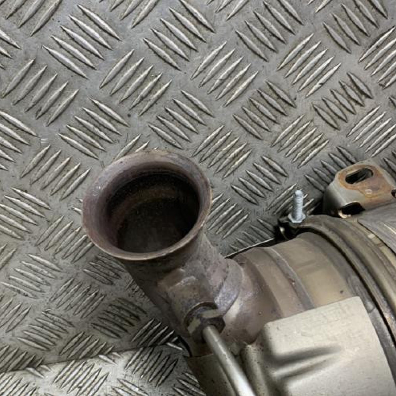 Catalyseur (echappement) PEUGEOT 208 1 Photo n°2