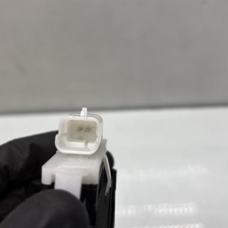 Bouton de coffre CITROEN C5 AIRCROSS Photo n°3