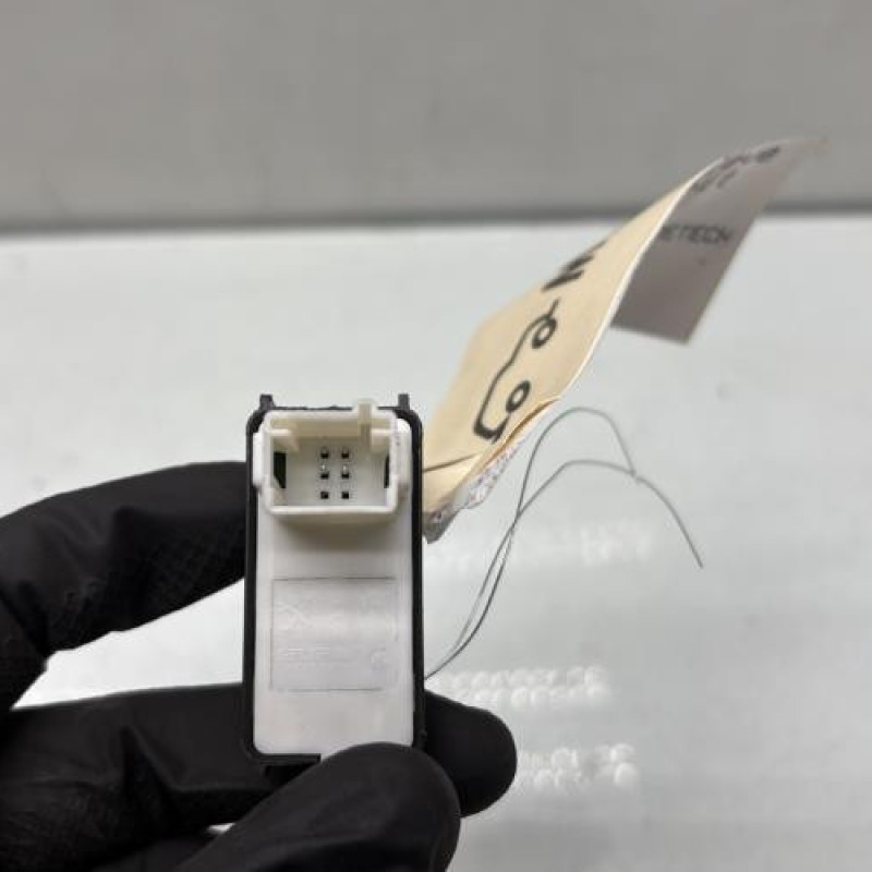 Interrupteur de leve vitre arriere droit CITROEN C5 AIRCROSS Photo n°3