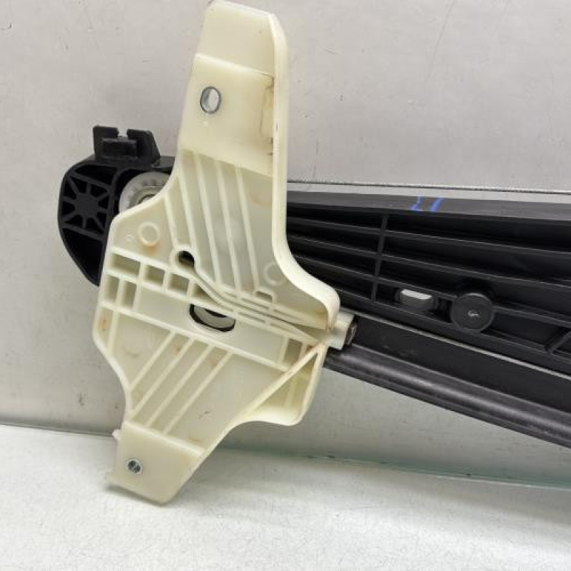 Leve vitre electrique arriere droit CITROEN C5 AIRCROSS Photo n°1