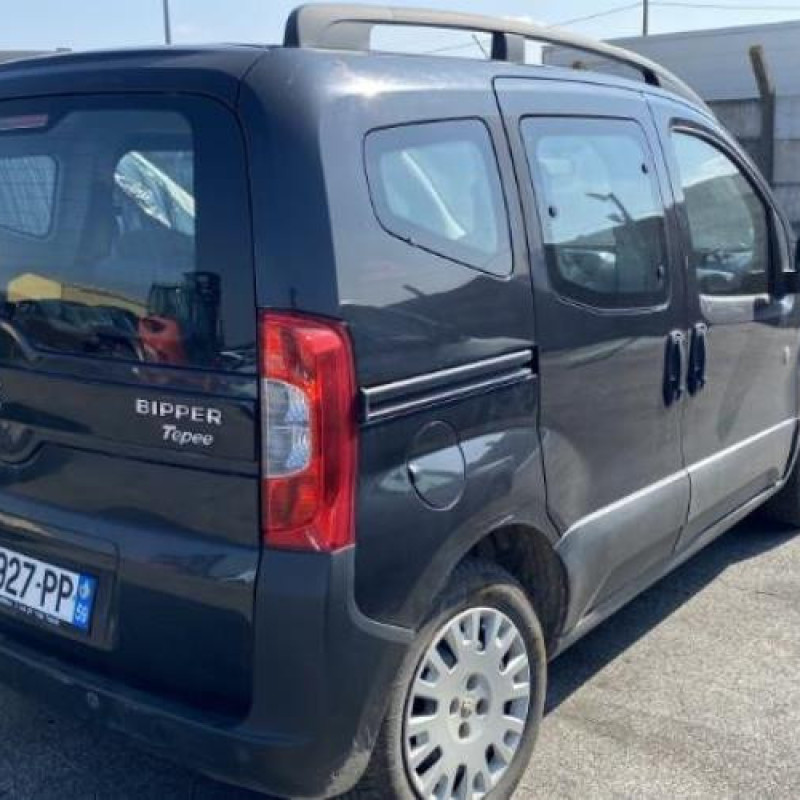 Pare choc avant PEUGEOT BIPPER Photo n°8