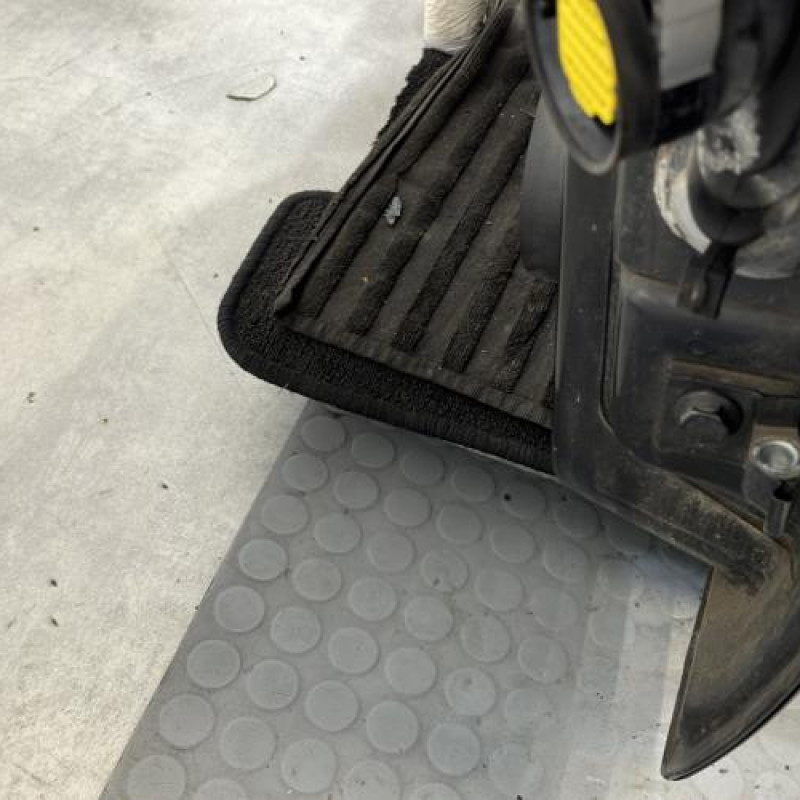 Porte avant gauche PEUGEOT BIPPER Photo n°4