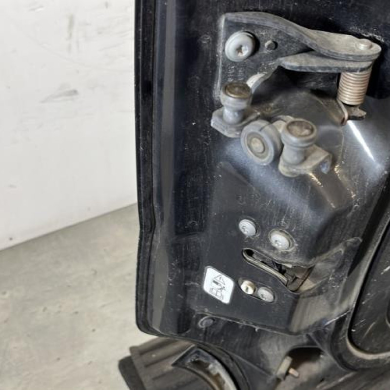 Porte laterale gauche PEUGEOT BIPPER Photo n°3