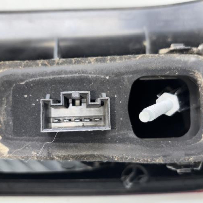 Feu arriere principal droit (feux) FORD FIESTA 5 Photo n°4