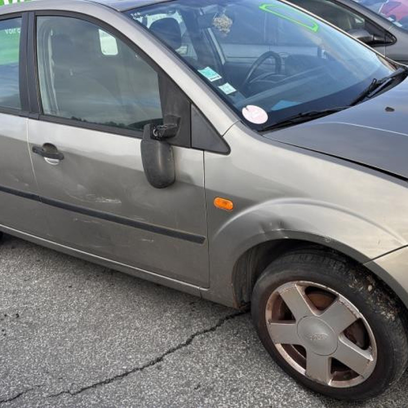 Feu arriere principal droit (feux) FORD FIESTA 5 Photo n°11