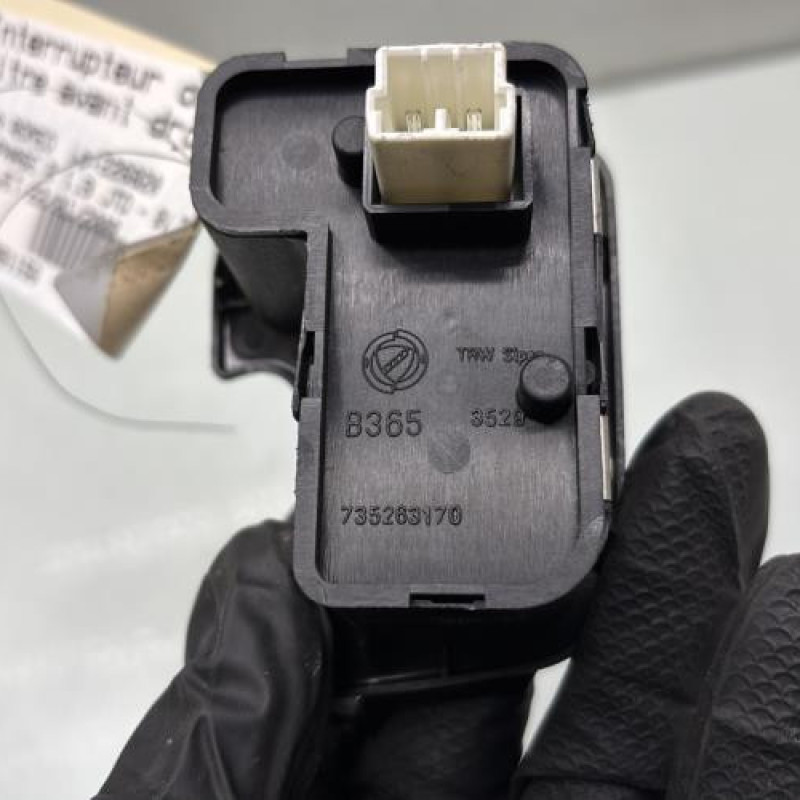 Interrupteur de leve vitre avant droit ALFA ROMEO 147 Photo n°4