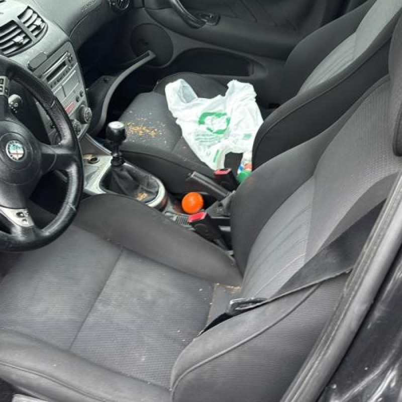 Interrupteur de leve vitre avant droit ALFA ROMEO 147 Photo n°14