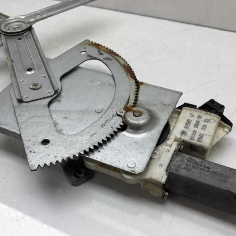 Leve vitre electrique avant gauche OPEL VECTRA C Photo n°6