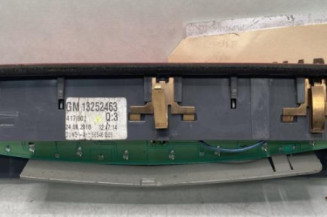 Feu arriere stop central OPEL ZAFIRA B