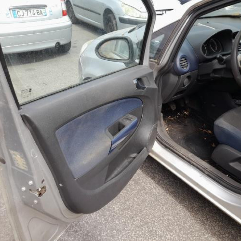 Feu arriere principal gauche (feux) OPEL CORSA D Photo n°13