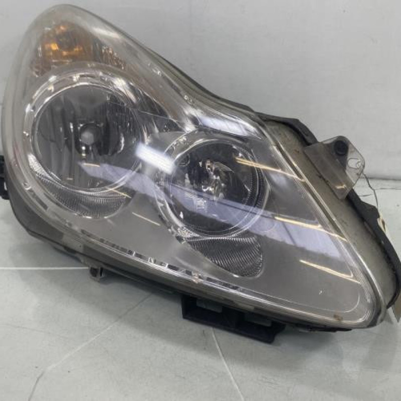 Optique avant principal droit (feux)(phare) OPEL CORSA D Photo n°1