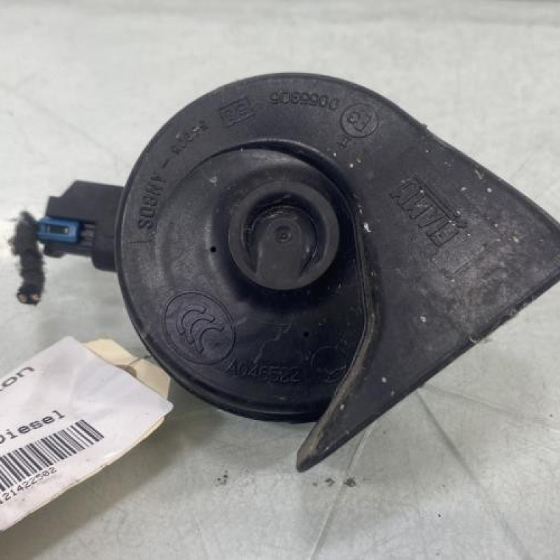 Avertisseur/Klaxon OPEL CORSA D Photo n°1