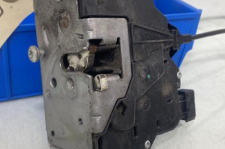 Serrure arriere droit OPEL CORSA D