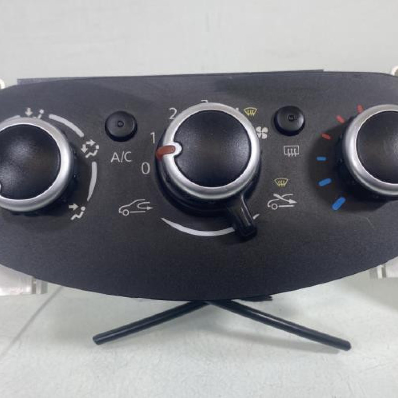 Commande chauffage RENAULT TWINGO 3 Photo n°1