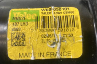 Moteur essuie glace avant RENAULT TWINGO 3