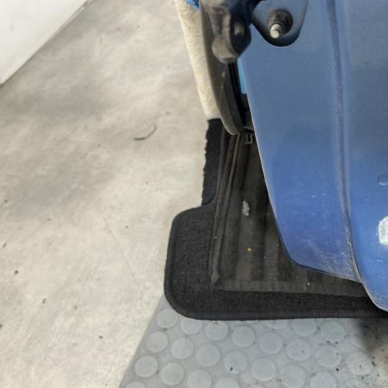 Porte avant gauche VOLVO V 40 2 Photo n°5