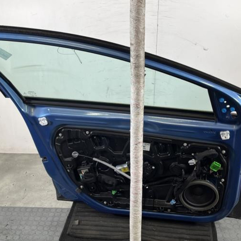 Porte avant gauche VOLVO V 40 2 Photo n°6