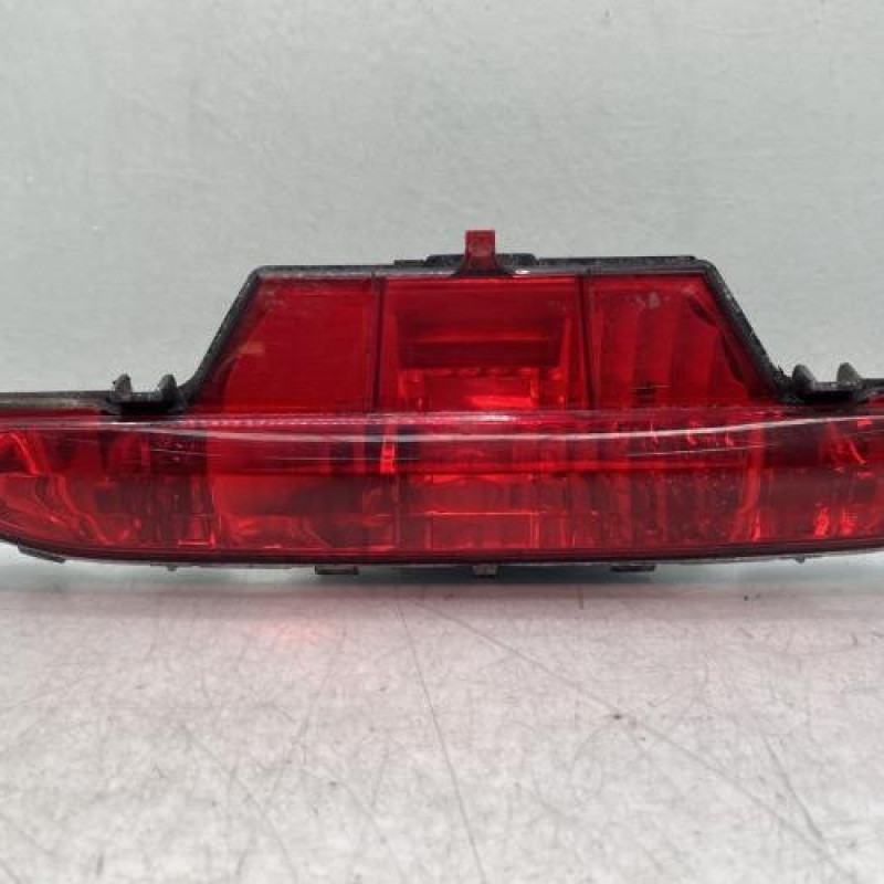 Anti brouillard arriere PEUGEOT 208 1 Photo n°1