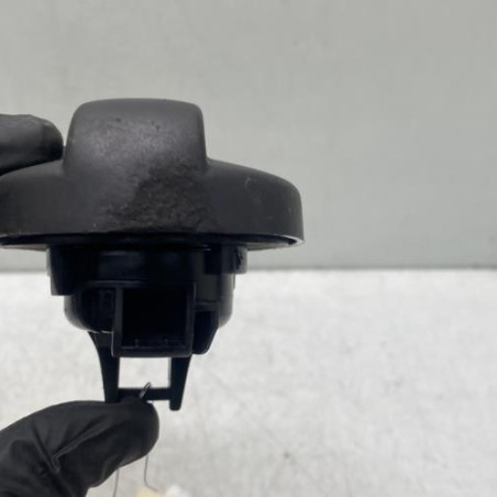 Bouchon de carburant PEUGEOT 208 1