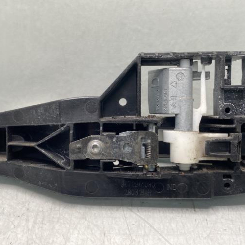 Poignee porte arriere droit PEUGEOT 208 1 Photo n°3