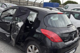 Pare choc arriere PEUGEOT 308 1