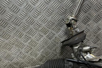 Cremaillere assistee PEUGEOT 5008 1