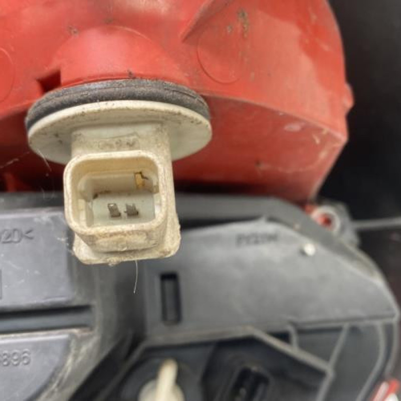 Feu arriere principal droit (feux) RENAULT MEGANE 2 Photo n°5