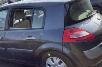 Com (Bloc Contacteur Tournant+Commodo Essuie Glace+Commodo Phare) RENAULT MEGANE 2