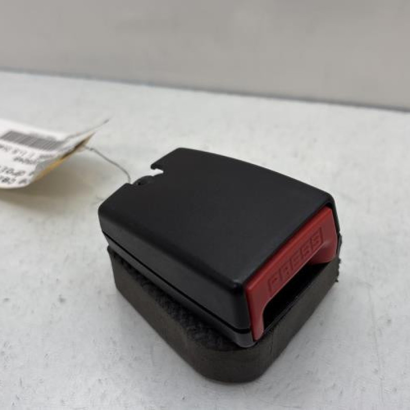 Attache ceinture arriere droit RENAULT TWINGO 2 Photo n°1