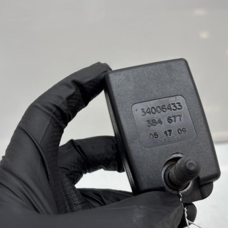 Attache ceinture arriere droit RENAULT TWINGO 2 Photo n°3