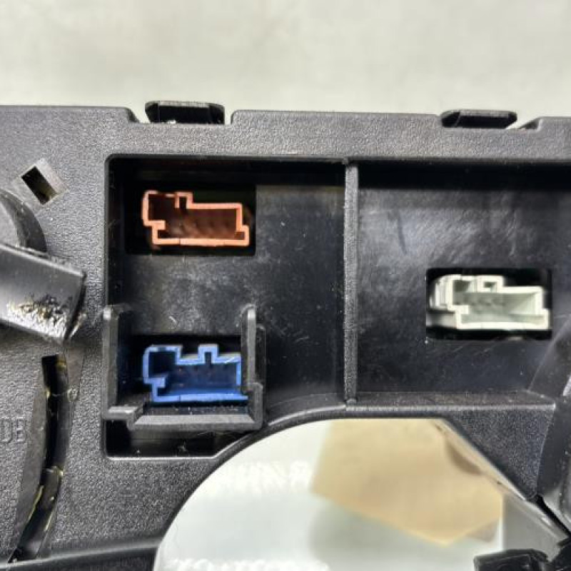 Com (Bloc Contacteur Tournant+Commodo Essuie Glace+Commodo Phare) CITROEN C4 1 Photo n°6