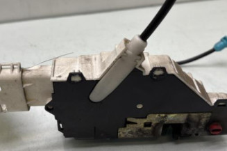 Serrure arriere droit CITROEN C4 1
