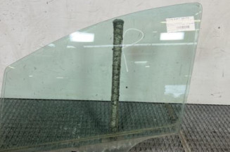 Vitre avant gauche PEUGEOT 207 Photo n°1