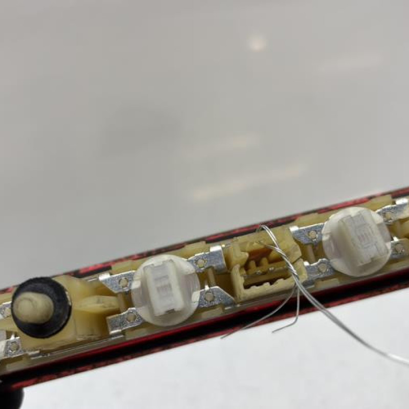 Feu arriere stop central PEUGEOT 207 Photo n°5