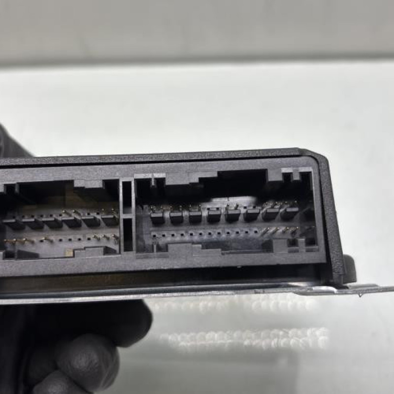 Boitier air bag PEUGEOT 208 1 Photo n°3