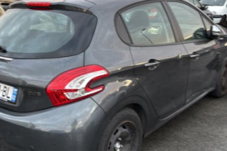 Boitier air bag PEUGEOT 208 1