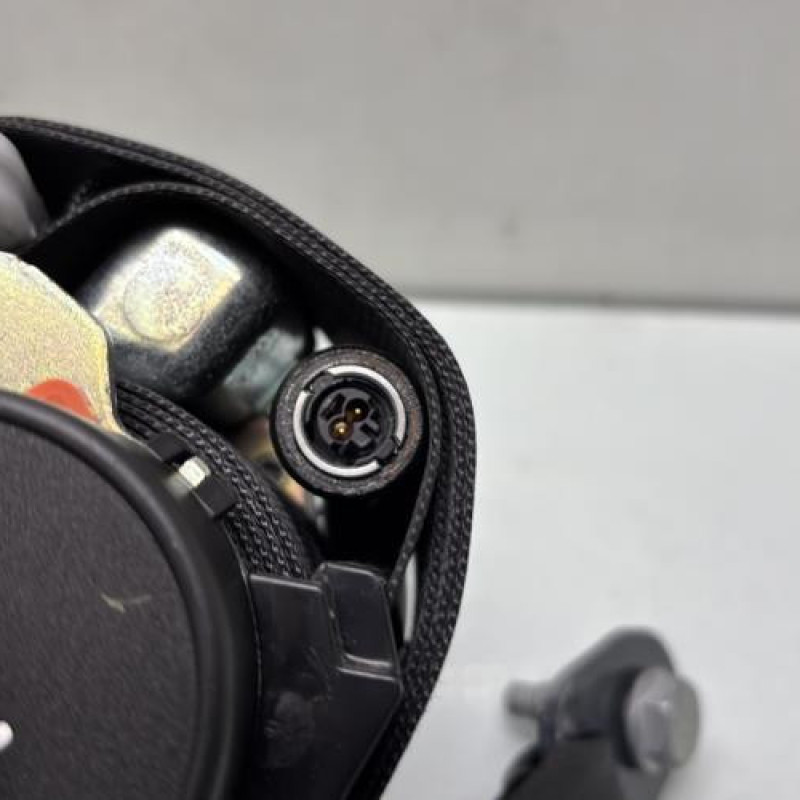 Pretensionneur de ceinture avant droit PEUGEOT 208 1 Photo n°5