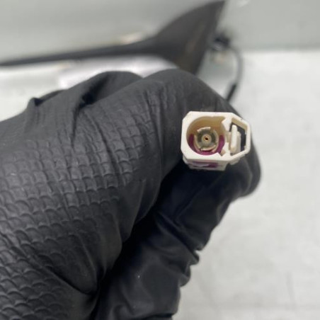 Antenne PEUGEOT 208 1