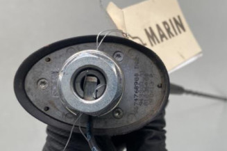 Antenne PEUGEOT 208 1
