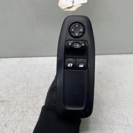 Interrupteur de leve vitre avant gauche PEUGEOT 208 1 Photo n°1