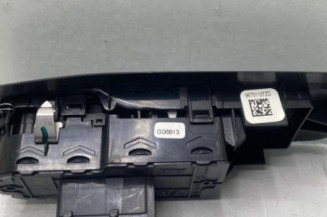 Interrupteur de leve vitre avant gauche PEUGEOT 208 1