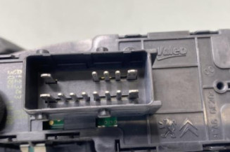 Interrupteur de leve vitre avant gauche PEUGEOT 208 1