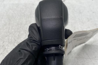 Pommeau de vitesses PEUGEOT 208 1 Photo n°1