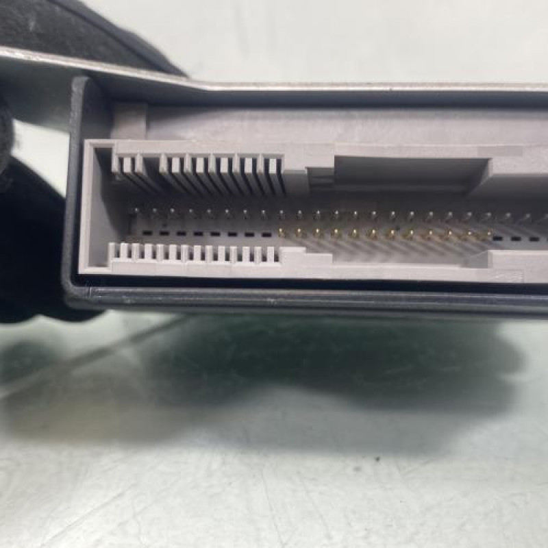 Boitier air bag RENAULT TWINGO 3 Photo n°3