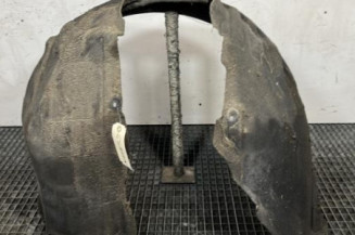 Pare boue avant droit VOLVO V 40 2 Photo n°1