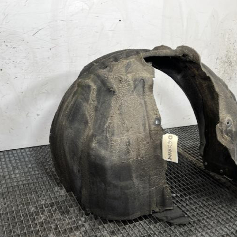 Pare boue avant droit VOLVO V 40 2 Photo n°2