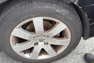 Pare boue arriere droit PEUGEOT 308 1