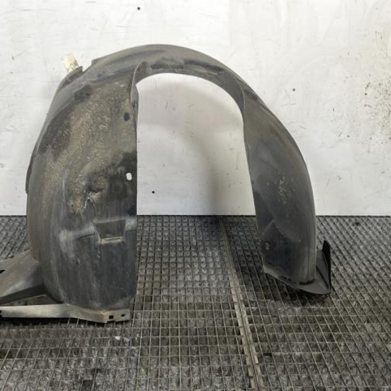 Pare boue avant droit CITROEN C4 CACTUS Photo n°2