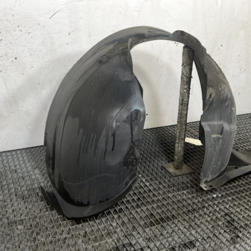 Pare boue avant gauche CITROEN C4 CACTUS Photo n°3